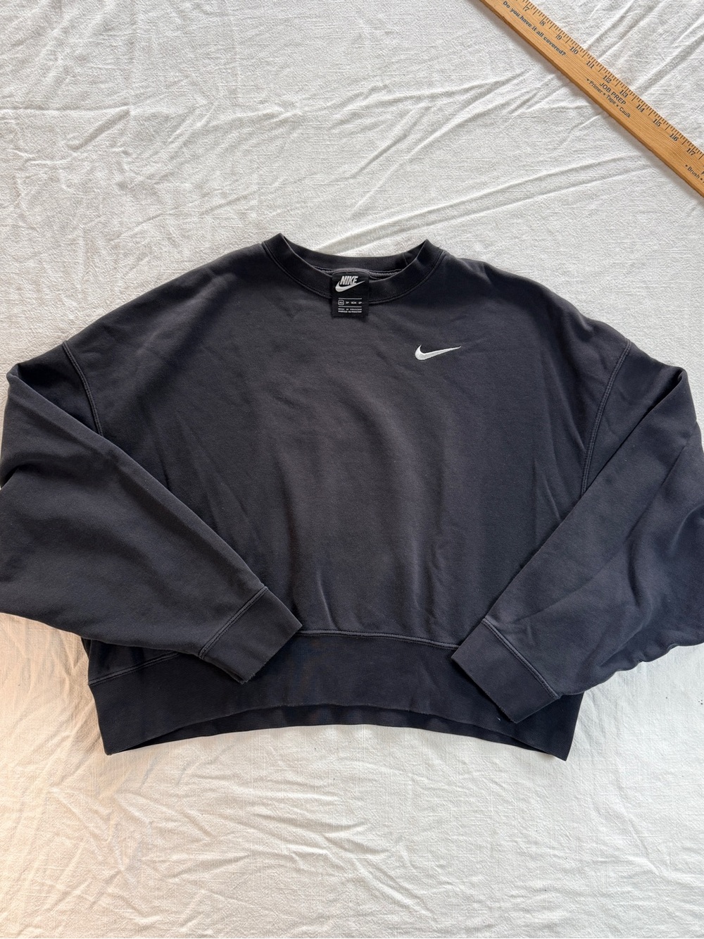 Nike Black cropped Boxy Oversized Fit Swewtshirt XS